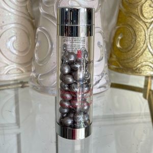 ELIZABETH ARDEN BRIGHTENING NIGHT CAPSULES